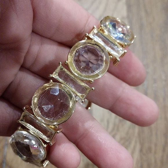 Gold-toned Jewelry Bracelet (elastic) - Picture 3 of 5